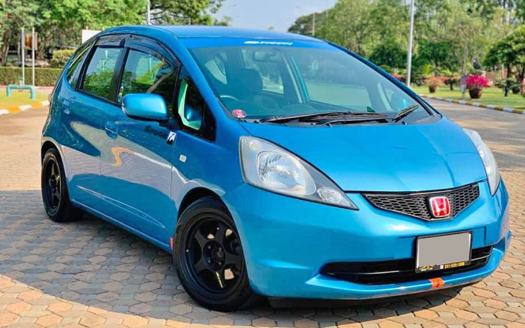 รถมือสองราคาไม่เกิน 300,000 บาท