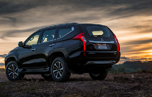 รถ Mitsubishi Pajero Sport (มิตซูบิชิ ปาเจโร่ สปอร์ต) มือสอง