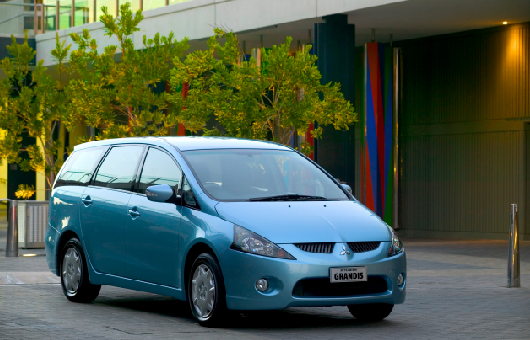 รถ Mitsubishi Space Wagon (มิตซูบิชิ สเปซแวกอน) มือสอง