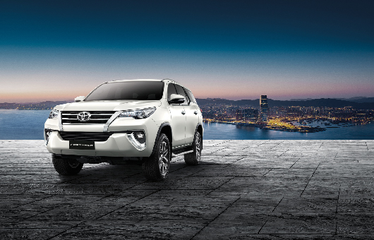 รถ Toyota Fortuner (โตโยต้า ฟอร์จูนเนอร์) มือสอง