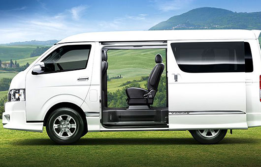 รถ Toyota Ventury (โตโยต้า เวนจูรี่) มือสอง