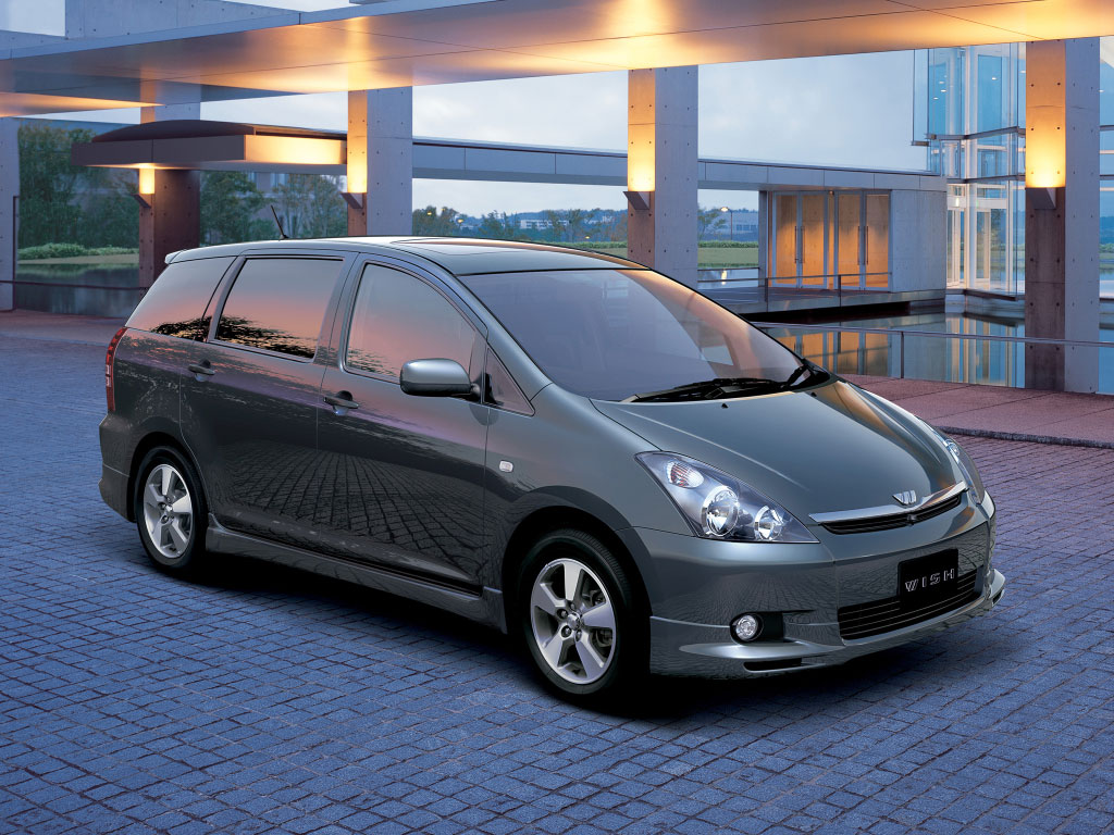 รถ Toyota Wish (โตโยต้า วิช) มือสอง